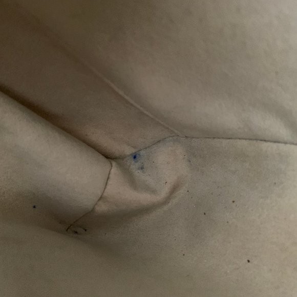 Louis Vuitton Hudson Bag - Picture 10 of 15